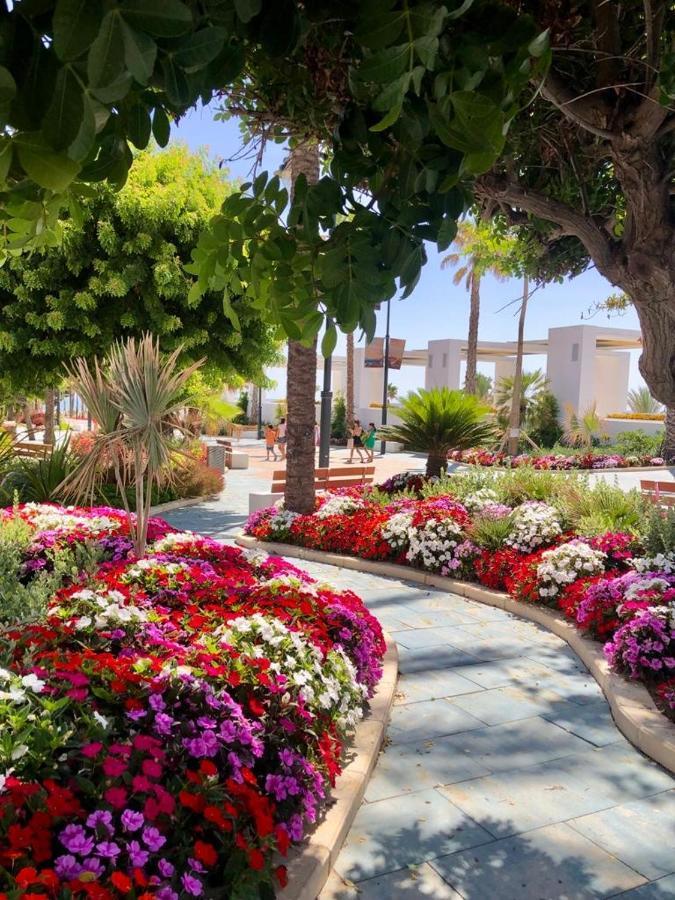 La Rada Beach Estepona Centro Esterno foto
